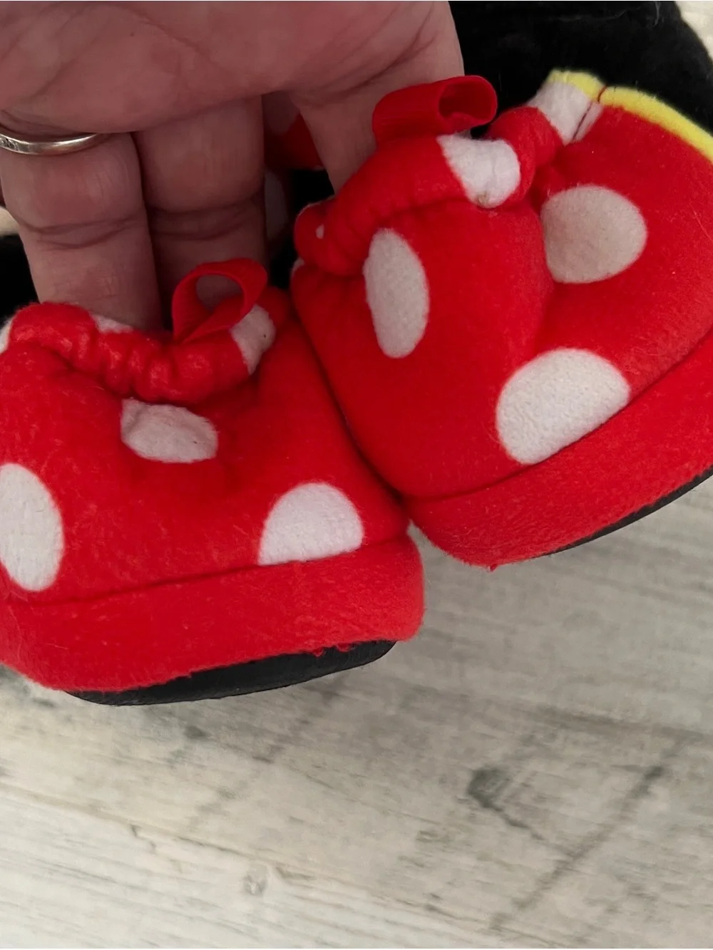 Disney Minnie Mouse Plush Slippers Baby Toddler Girls Size 5/6 Red Polka Dot